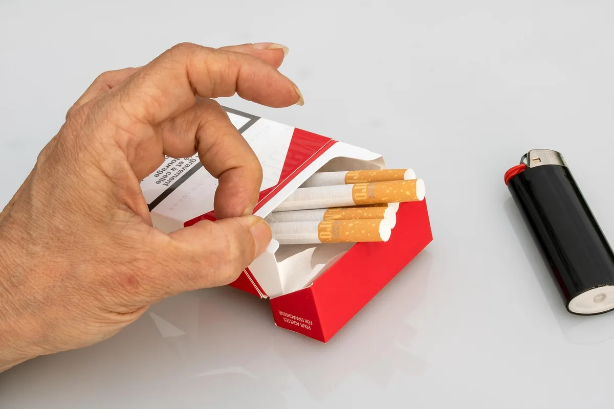 Illustration schématique montrant la réparation progressive des poumons après l'arrêt du tabac
